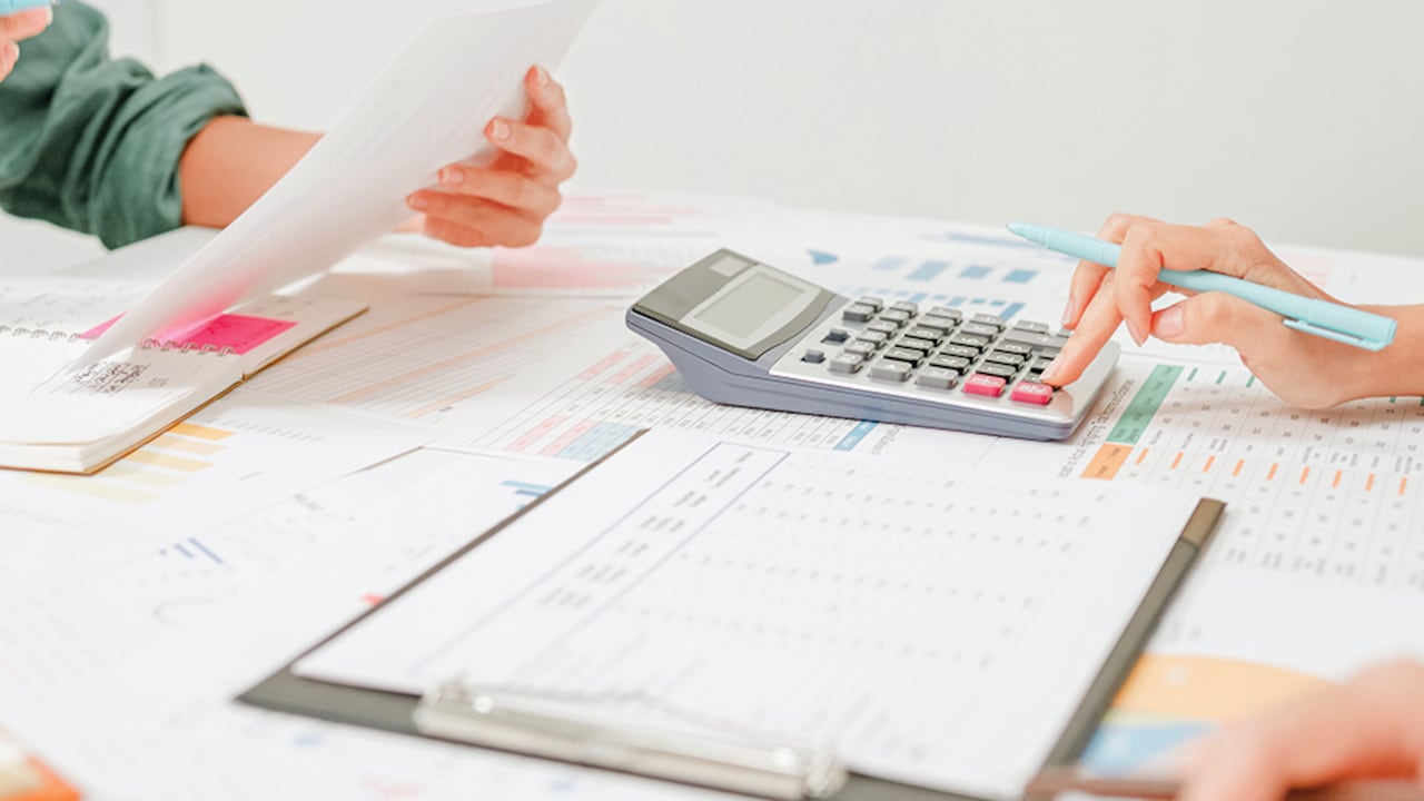 Una de las razones por las que el recaudo se ubica por debajo de la meta, es que se presupuestaron ingresos de dudosa factibilidad, como los derivados de unos arbitrajes de la Dian.