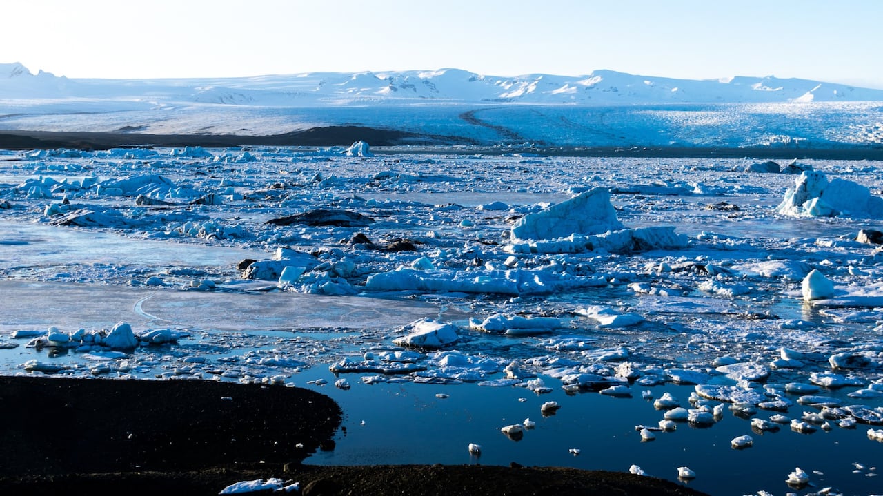 Microbios, virus y bacterias de la antigüedad estarían volviendo por el calentamiento global.