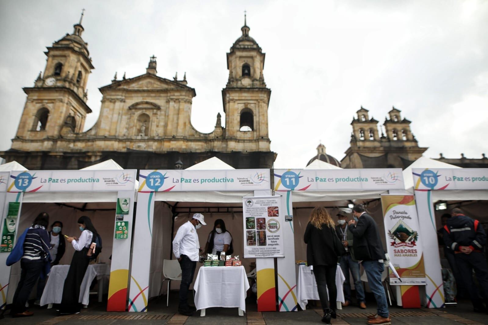Acto de conmemoración 5 años del acuerdo de paz coro Hijos de la Paz con António Guterres Secretario General de la ONU