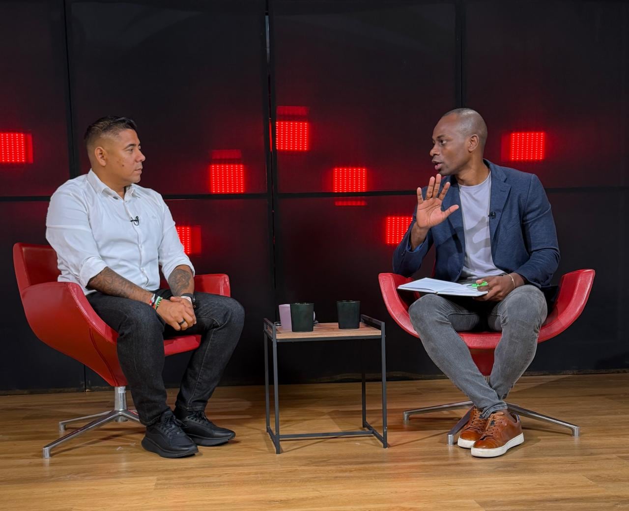 Senador Kevin Gómez en entrevista con Jamir Mina, editor de Regiones de SEMANA.