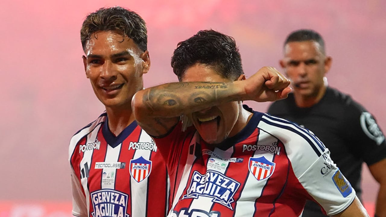 Bryan Castrillón celebrando el primer gol de la final entre Junior y Atlético Nacional.