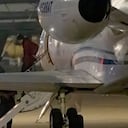 La basquetbolista Brittney Griner, quien estaba en prisión en Rusia, se baja del avión en Texas tras ser liberada en un intercambio de prisioneros