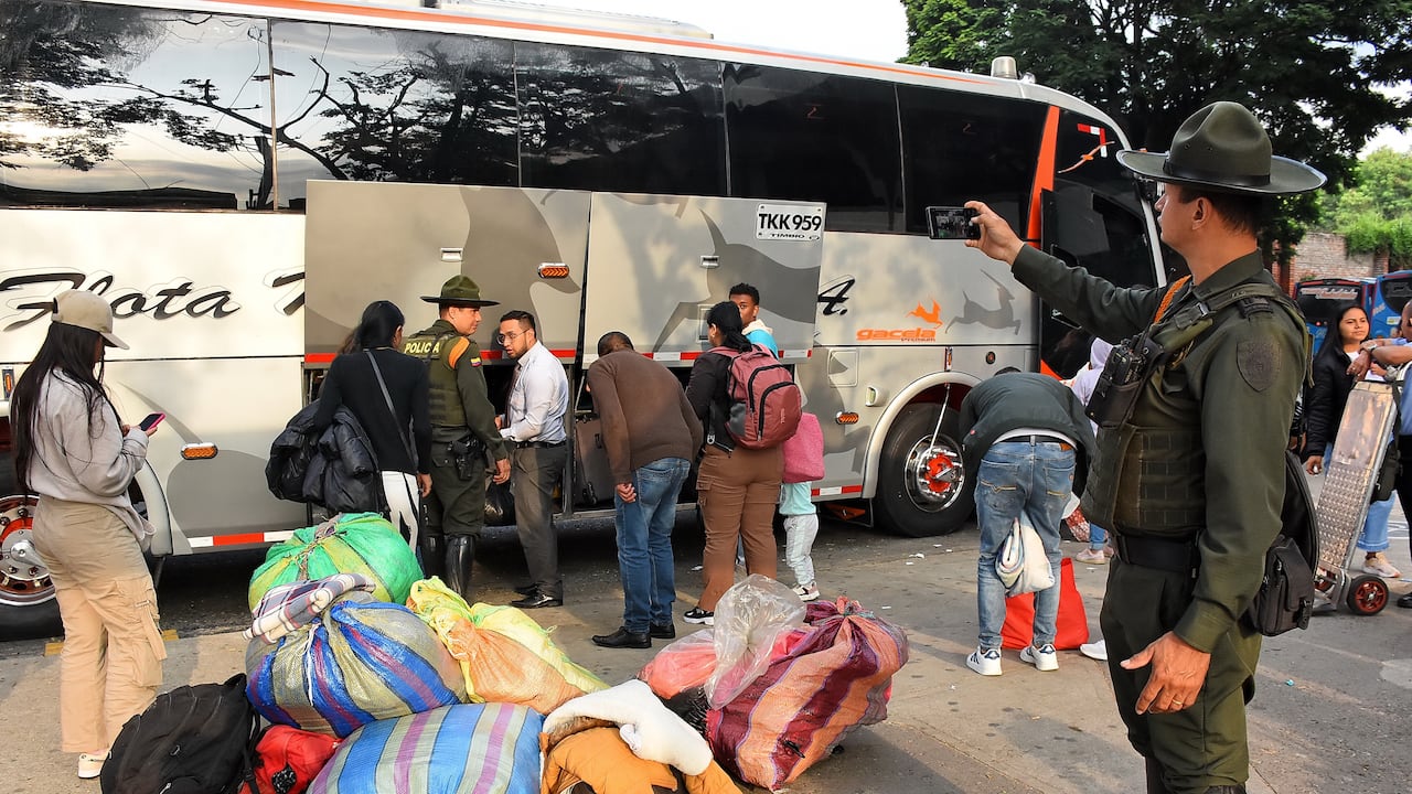La Policía Nacional estará acompañando a los viajeros por todo el país. Sin embargo, hace estas recomendaciones para evitar dolores de cabeza.