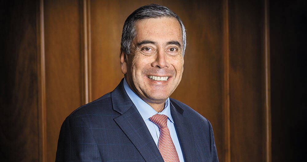 Luis Felipe Paredes Gerente de Caja Honor