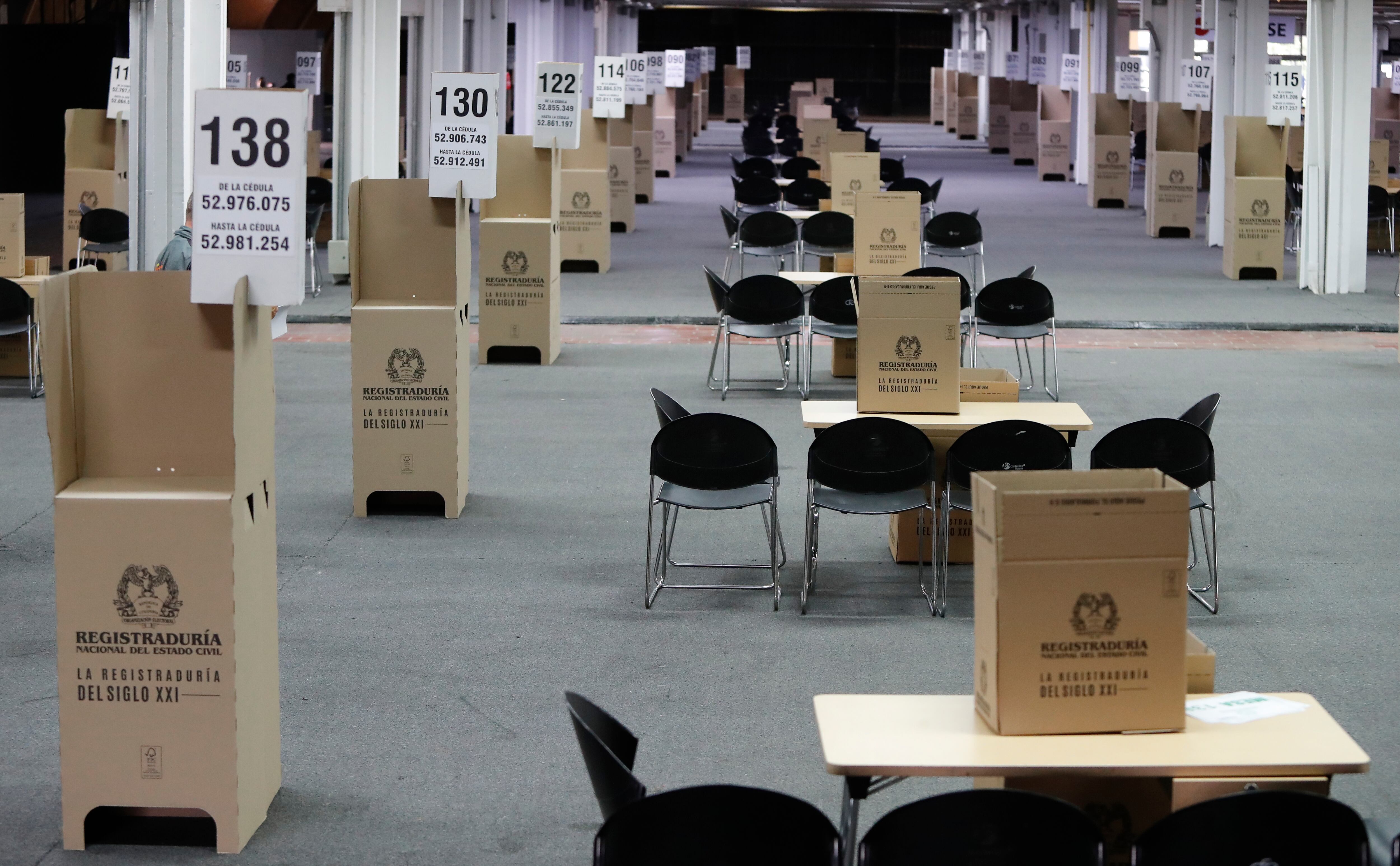 Puestos de votación, preparativos en el punto de Corferias para los comicios  elecciones 2022 organizados por la Registraduría Nacional
Bogotá marzo 11 del 2022
Foto Guillermo Torres Reina / Semana