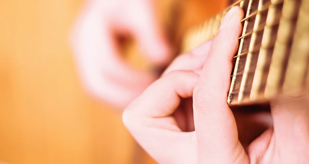 El tiple es el instrumento musical más colombiano de todos, con una historia que ha resistido al paso de los siglos.