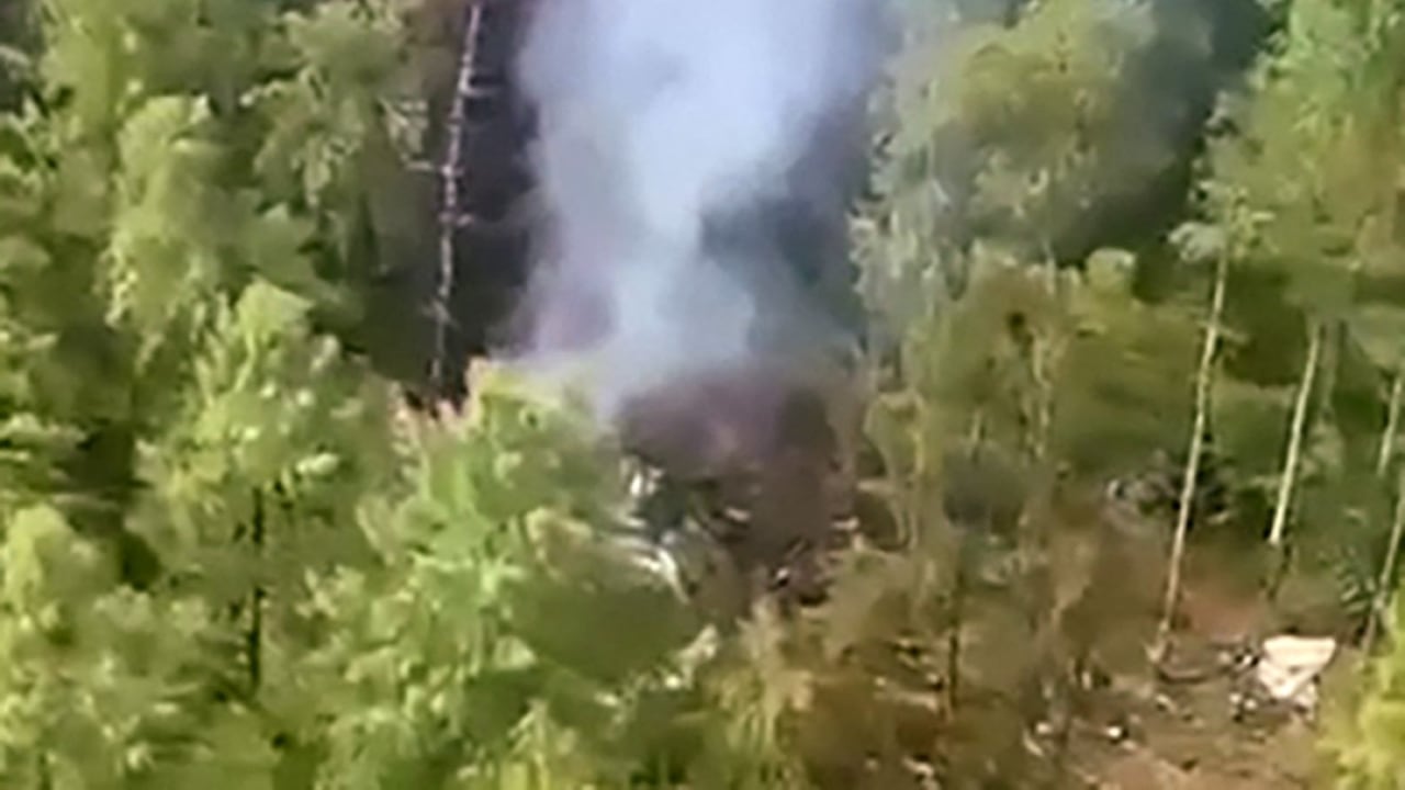 Los videos muestran los estragos de la caída del avión en Rusia. ("AFP PHOTO / INVESTIGATIVE COMMITTEE OF RUSSIA" )