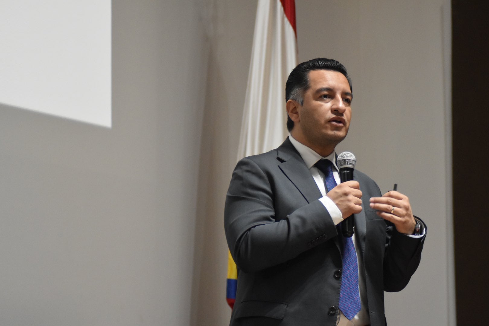 El funcionario del Gobierno Petro se fue de frente contra la exalcaldesa.