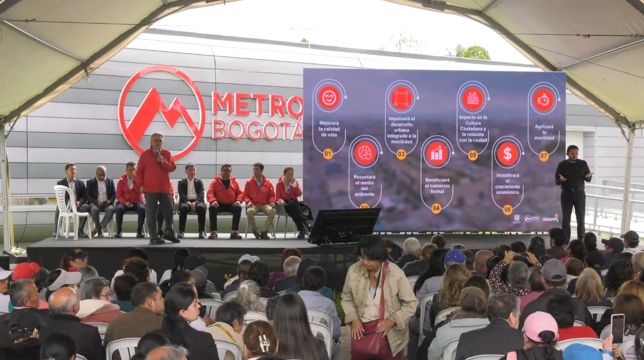 Gerente Leonidas Narváez en la audiencia de rendición de cuentas de la Empresa Metro de Bogotá