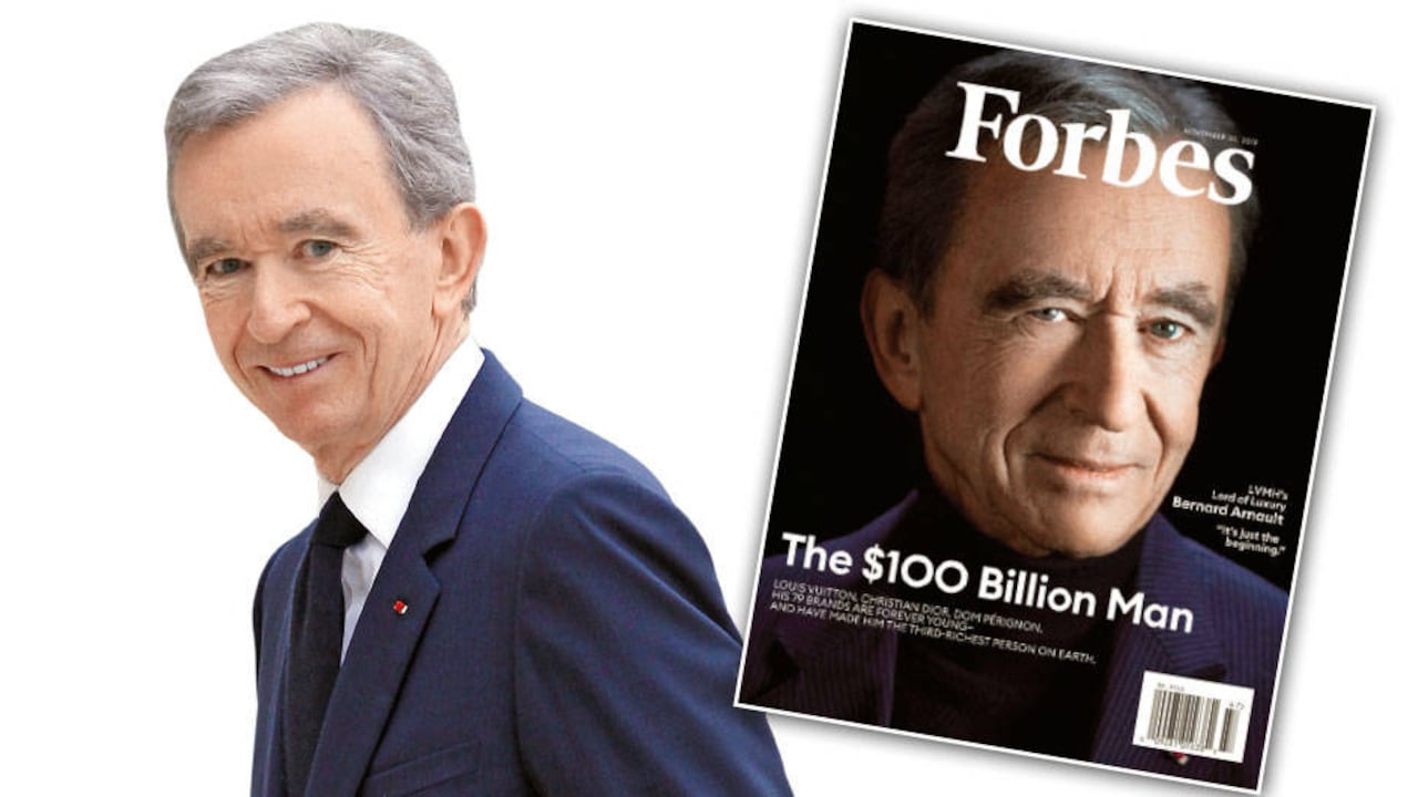 El francés visita por sorpresa las tiendas que venden sus productos y revisa obsesivamente las cifras de sus marcas. Dicen que de todas, su favorita es Louis Vuitton.