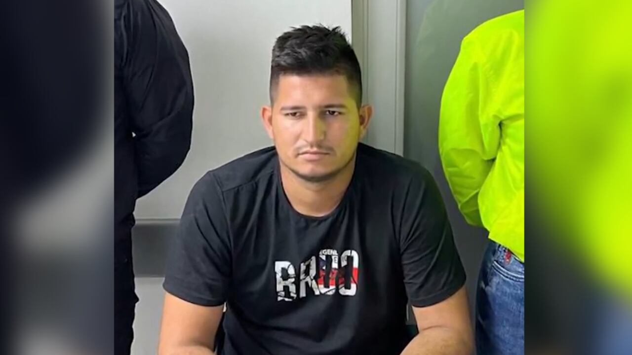 Capturan a temido francotirador de las disidencias de las Farc.