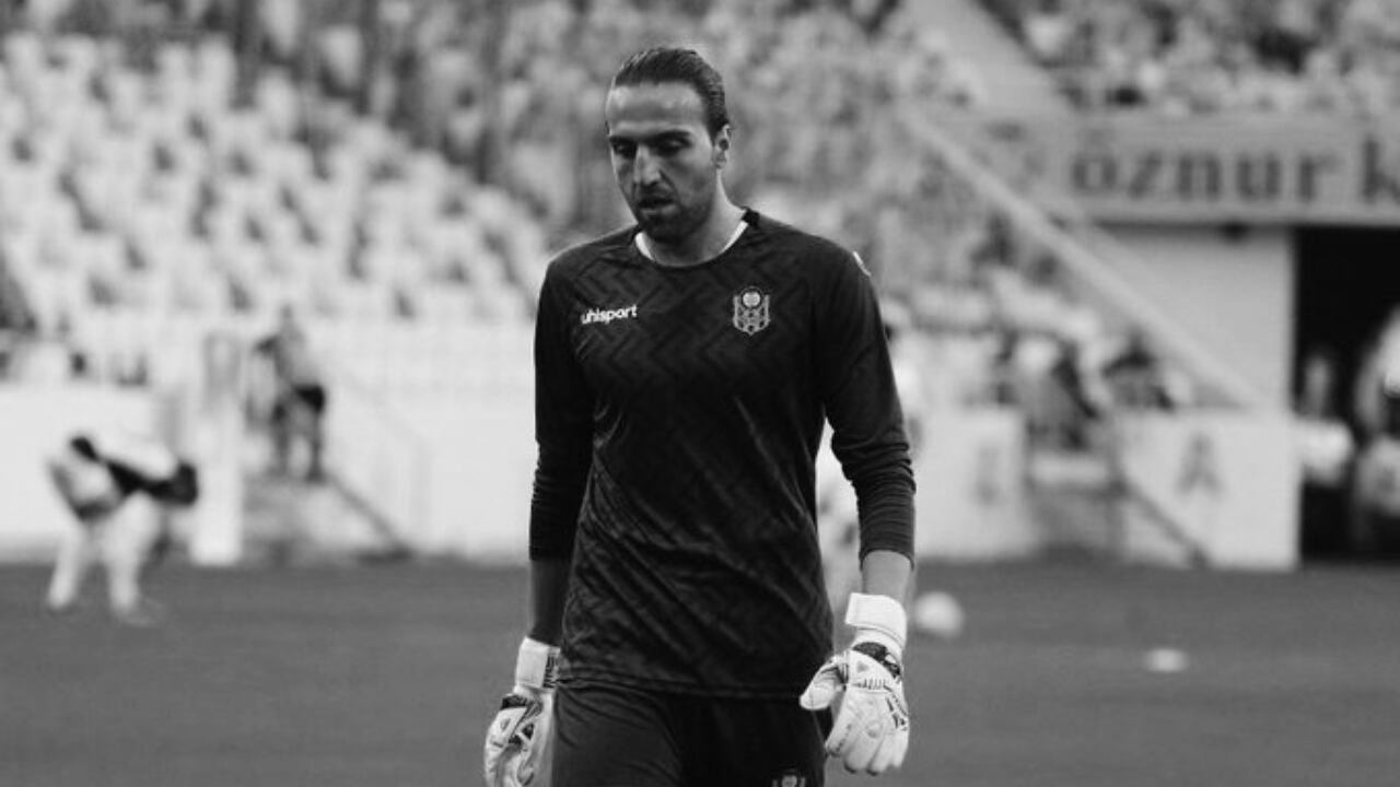 Ahmet Eyüp Türkaslan, portero de 28 años que falleció en el sismo que ocurrió en Turquía.