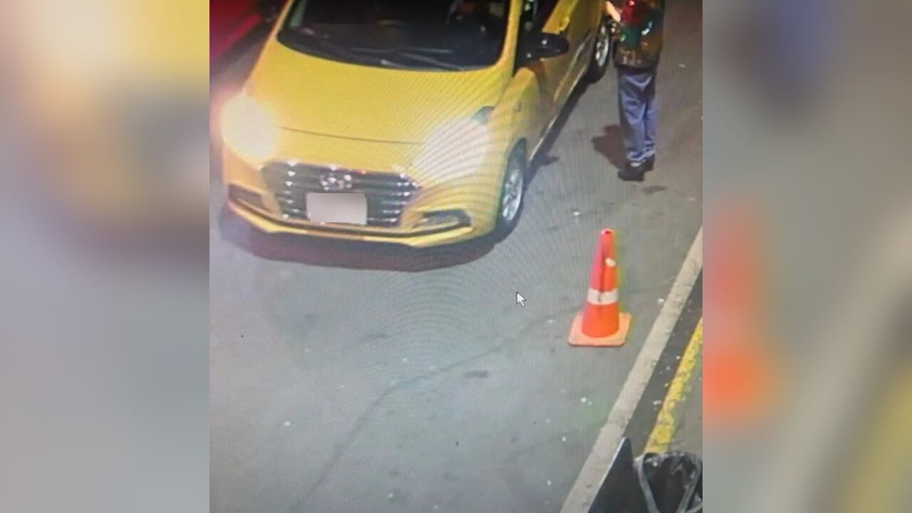Este es el supuesto carro en el que se le perdió el rastro a la mujer.
