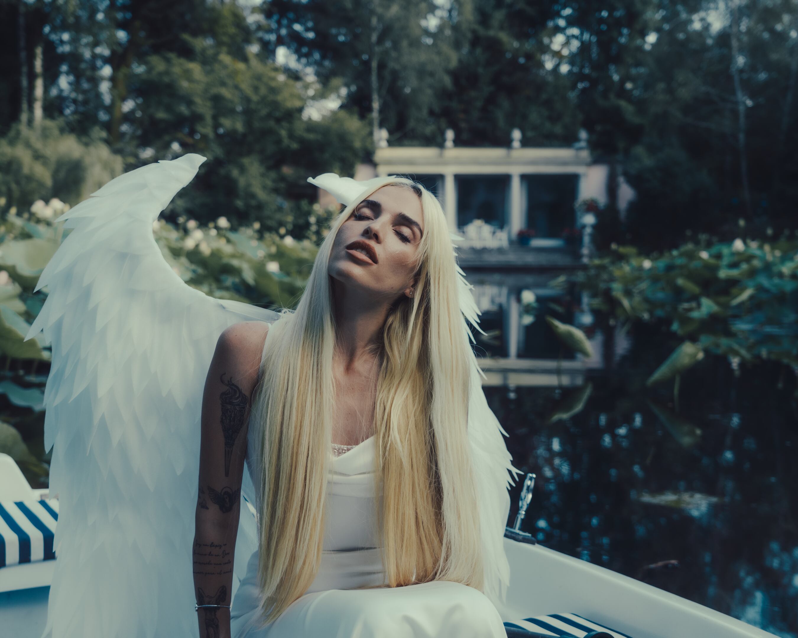 Elena Rose debuta con su álbum ‘Bendito Verano’