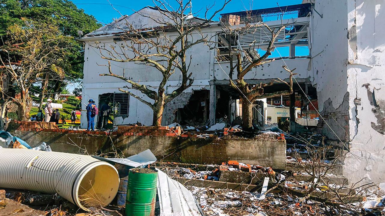 Destrucción casi total de Buenos Aires, Cauca, tras los ataques.