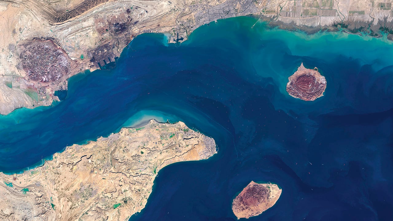 Vista satelital del estrecho de Ormuz.