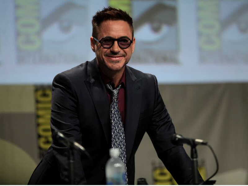 8. Robert Downey Jr. Tiene unas ganancias: US$80 millones. El actor conocido por su intepretación como Iron Man, sigue disparando sus ganancias gracias a sus papeles en las películas de “Los Vengadores”.