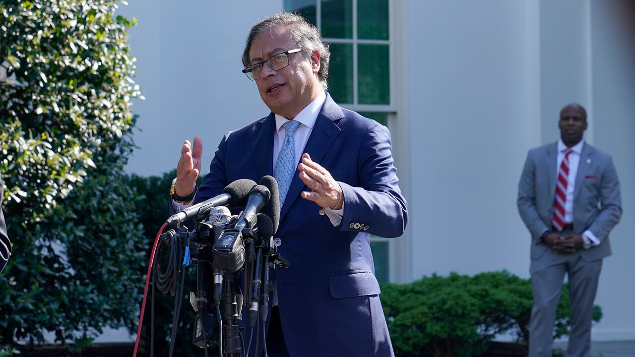 Gustavo Petro Casa Blanca