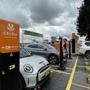 La estación de recarga eléctrica contará con tres puntos de carga con capacidad de 7,5 kW cada una.