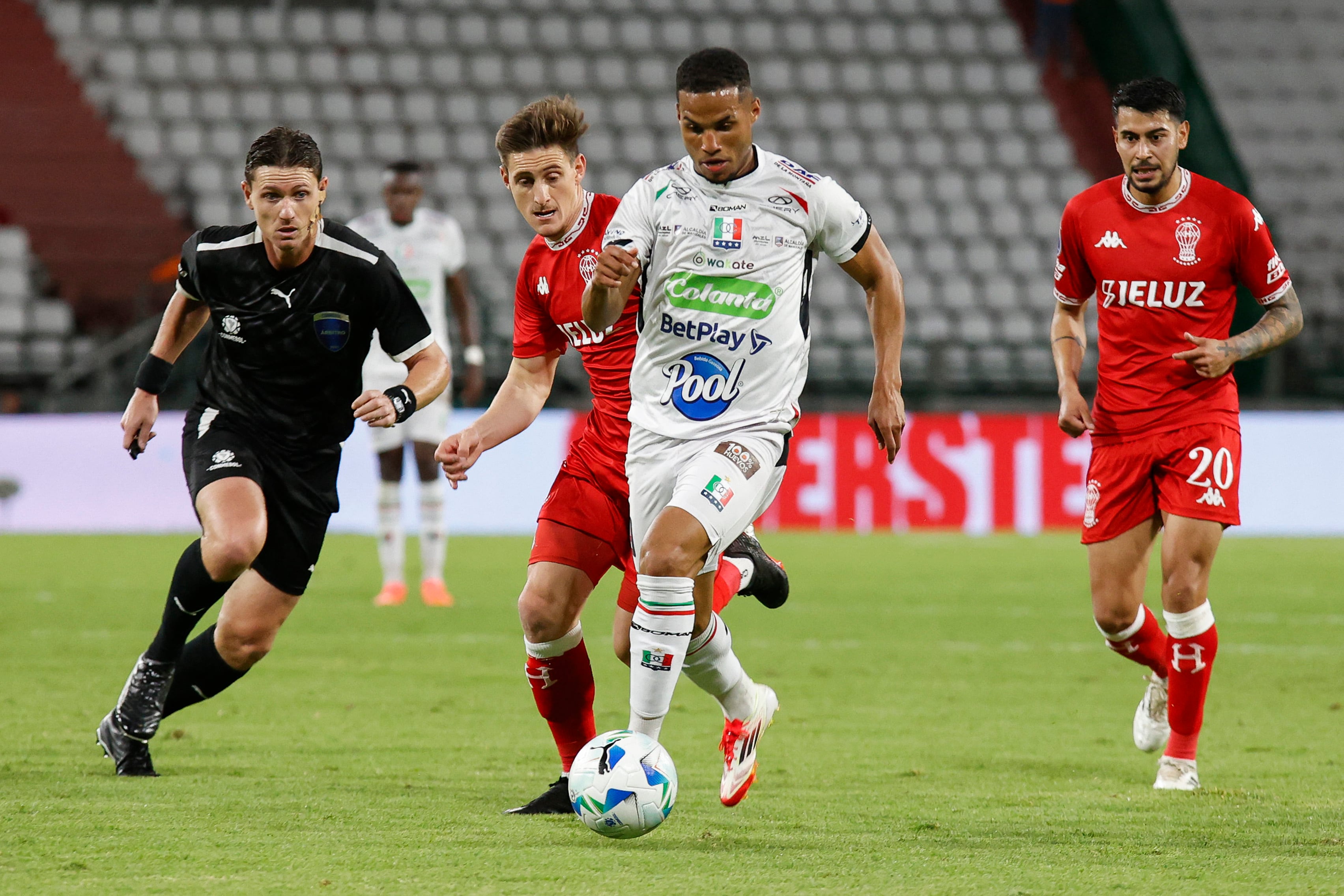 Once Caldas vs. Huracán, este martes 12 de agosto.