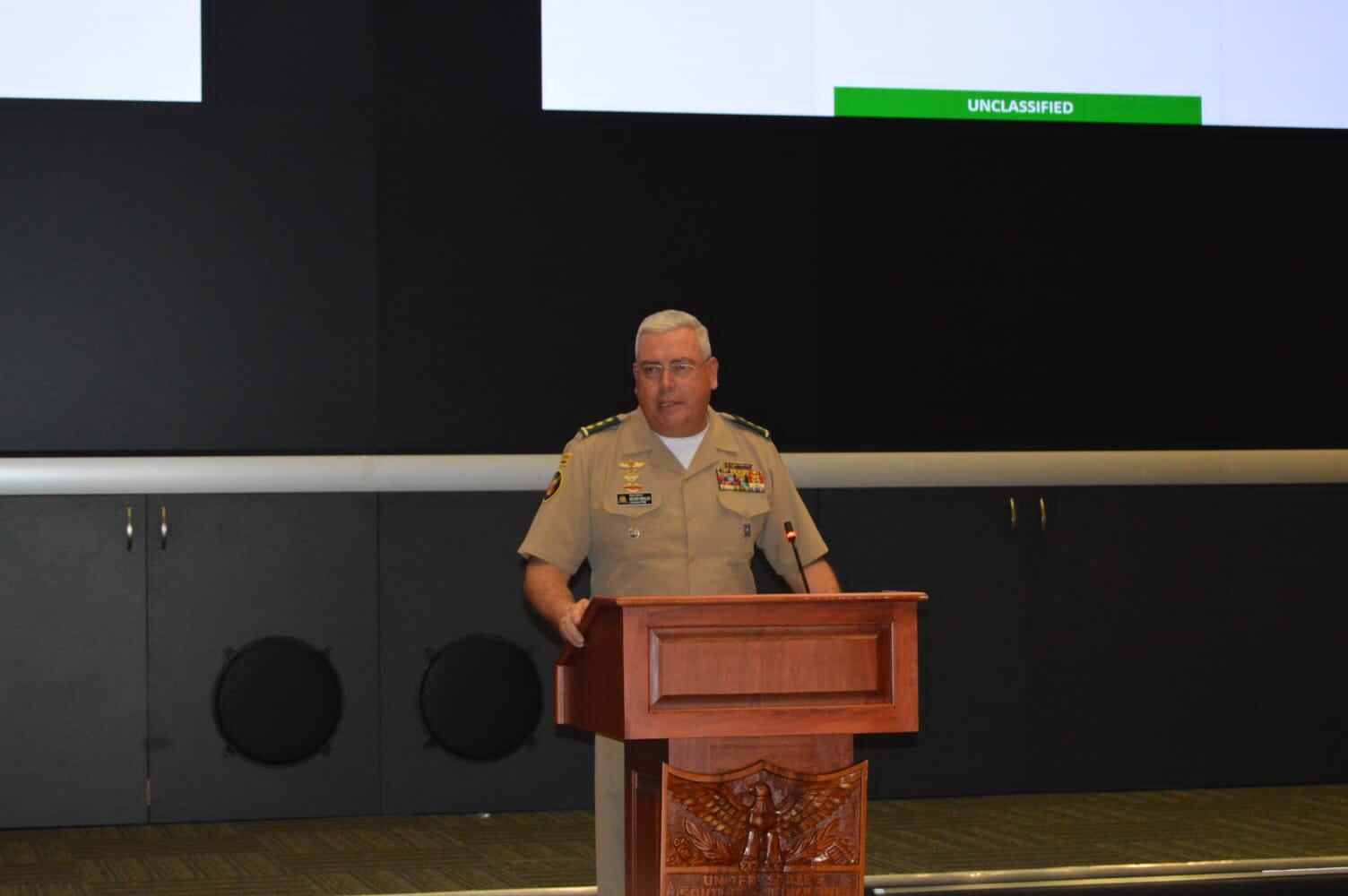 El general Helder Fernan Giraldo Bonilla en los Estados Unidos.