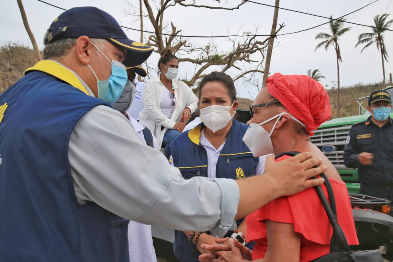 Duque gente San Andrés