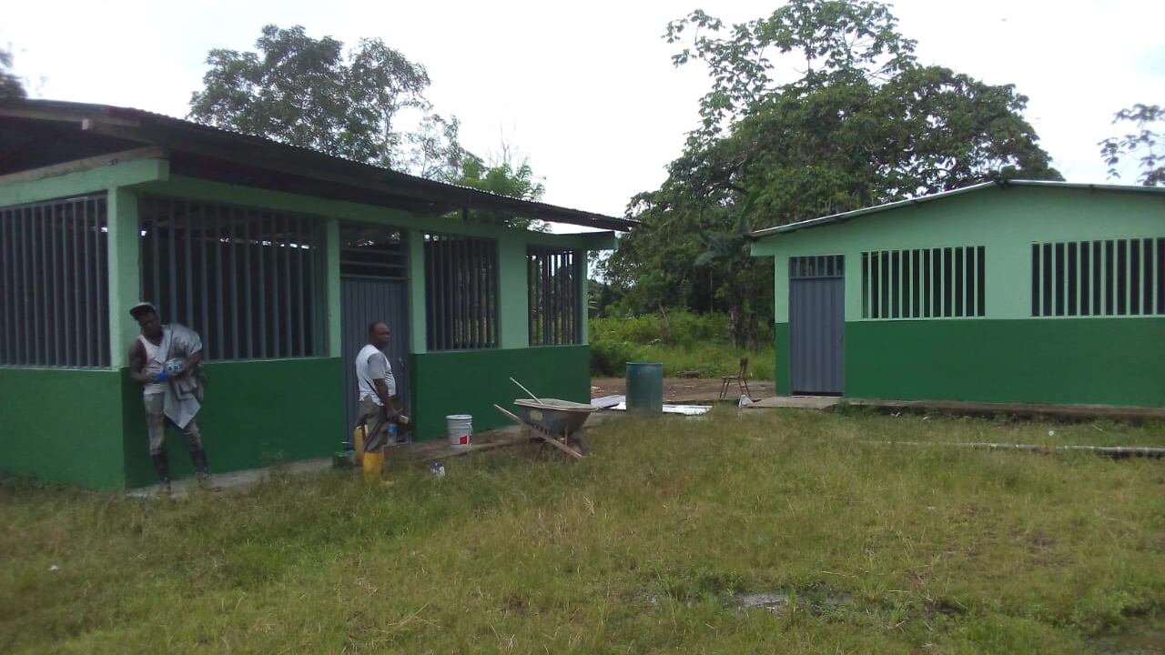 La Alcaldía del municipio ha invertido más de 240 millones de pesos en el mejoramiento de las tuberías de los baños y las fachadas de los ocho colegios de la zona urbana y rural.