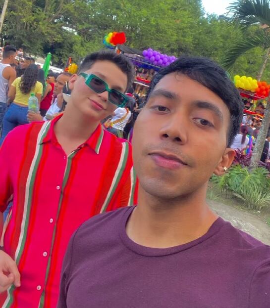 Pareja gay agredida en centro comercial de Cali.