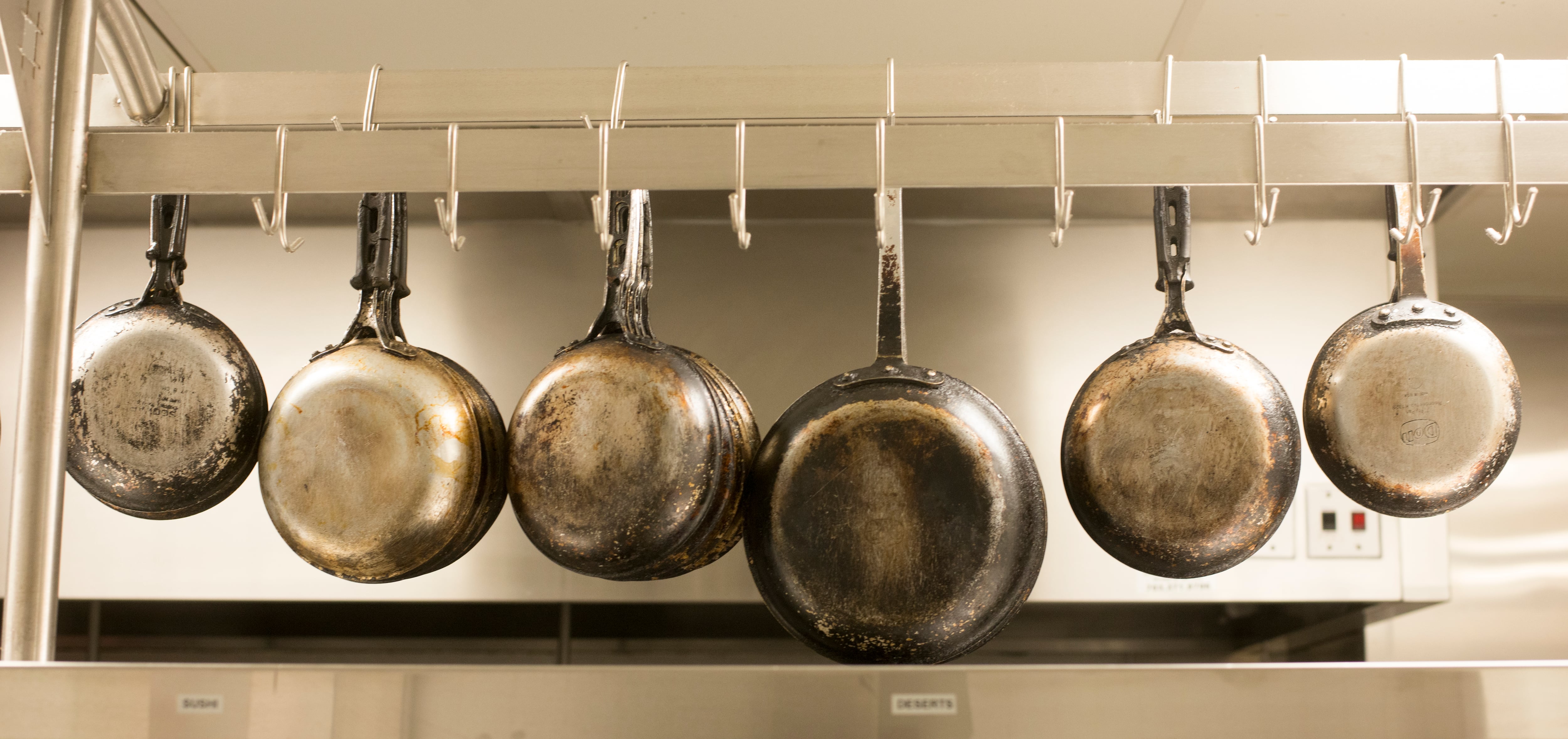 No todos los materiales de los utensilios de cocina benefician la salud.