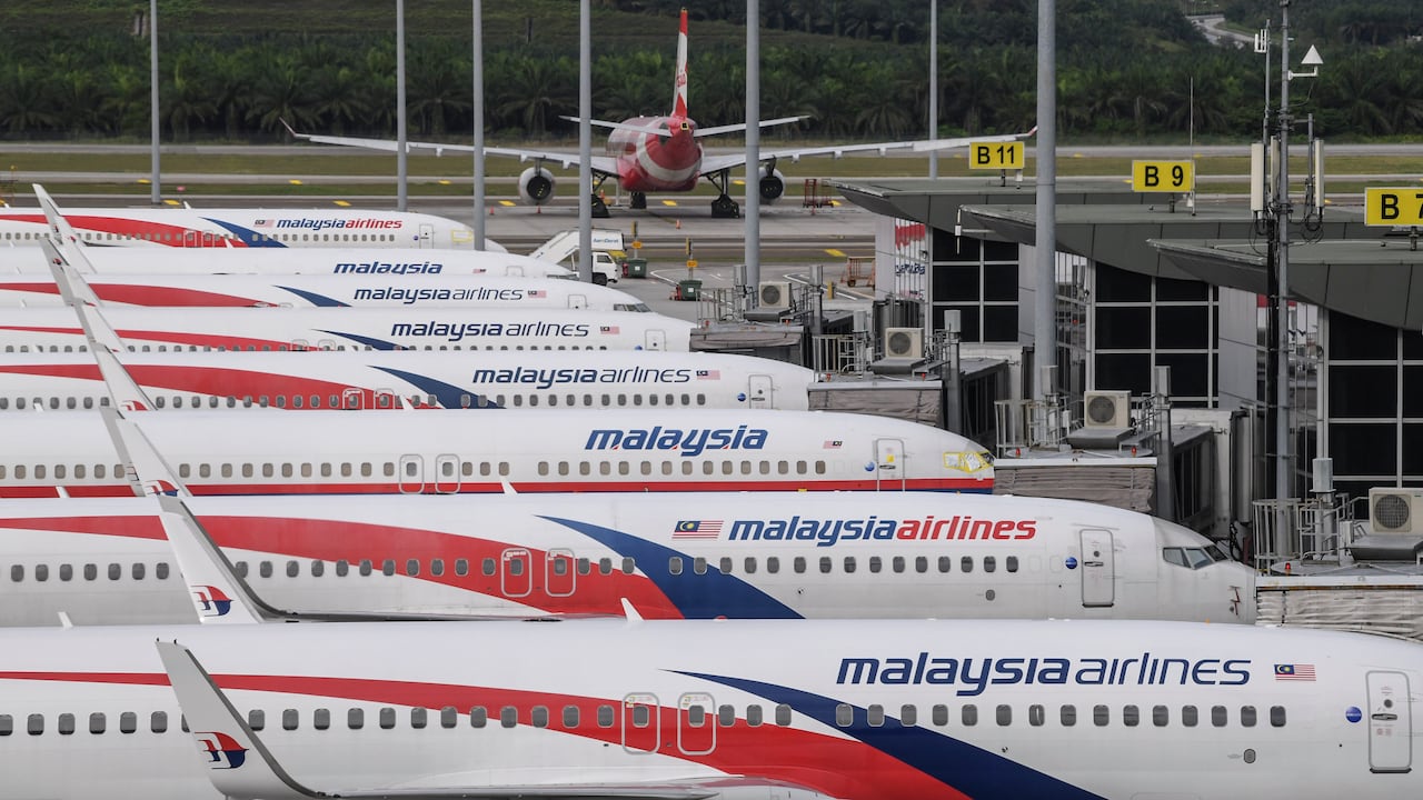 El 8 de marzo de 2014, el avión, un Boeing 777 que despegó de Kuala Lumpur en dirección a Pekín con 239 personas a bordo, desapareció de forma misteriosa.