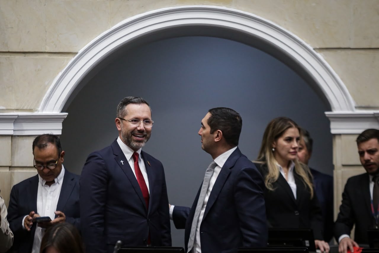 Se realiza en el Senado de la República la votación de la moción de censura contra el ministro de Vivienda, Jaime Andrés Beltrán Martínez