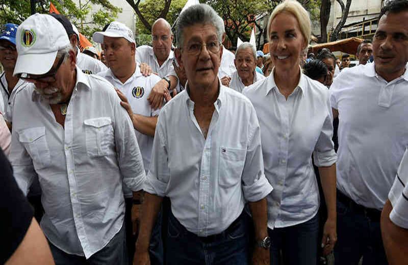 Henry Ramos Allup, quién ha liderado el proceso del referendo revocatorio, también estaba invitado al Consejo de Defensa en su calidad de presidente del parlamento.