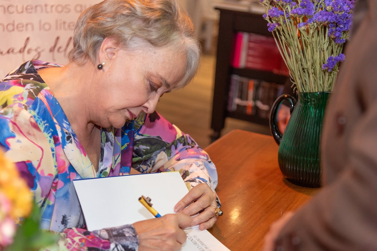 Irene Robledo Strauss presenta su nuevo libro ‘El despertar del Eje del Centro del Corazón’, un viaje hacia el despertar de la conciencia