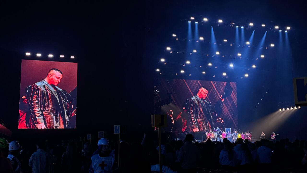 Jessi Uribe fue invitado por Marc Anthony a su concierto en Bogotá y se llevó miles de aplausos al cerrar el evento.