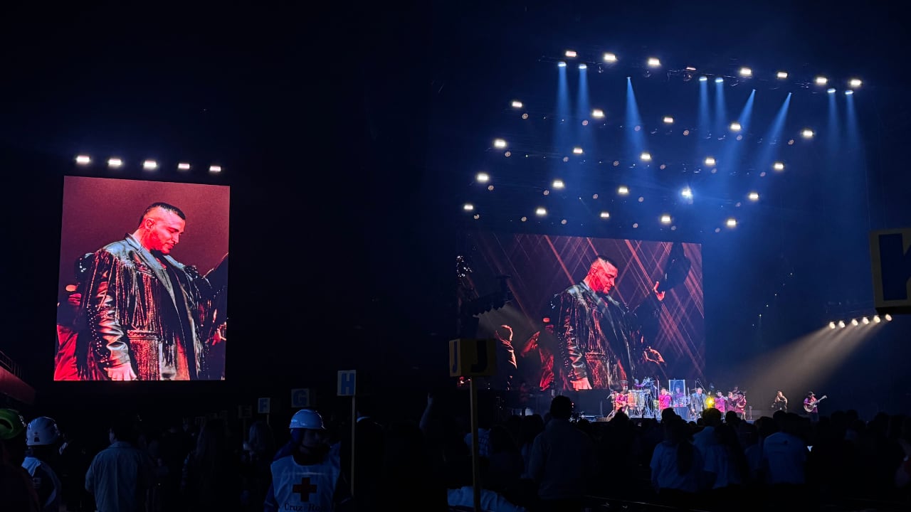 Jessi Uribe fue invitado por Marc Anthony a su concierto en Bogotá y se llevó miles de aplausos al cerrar el evento.