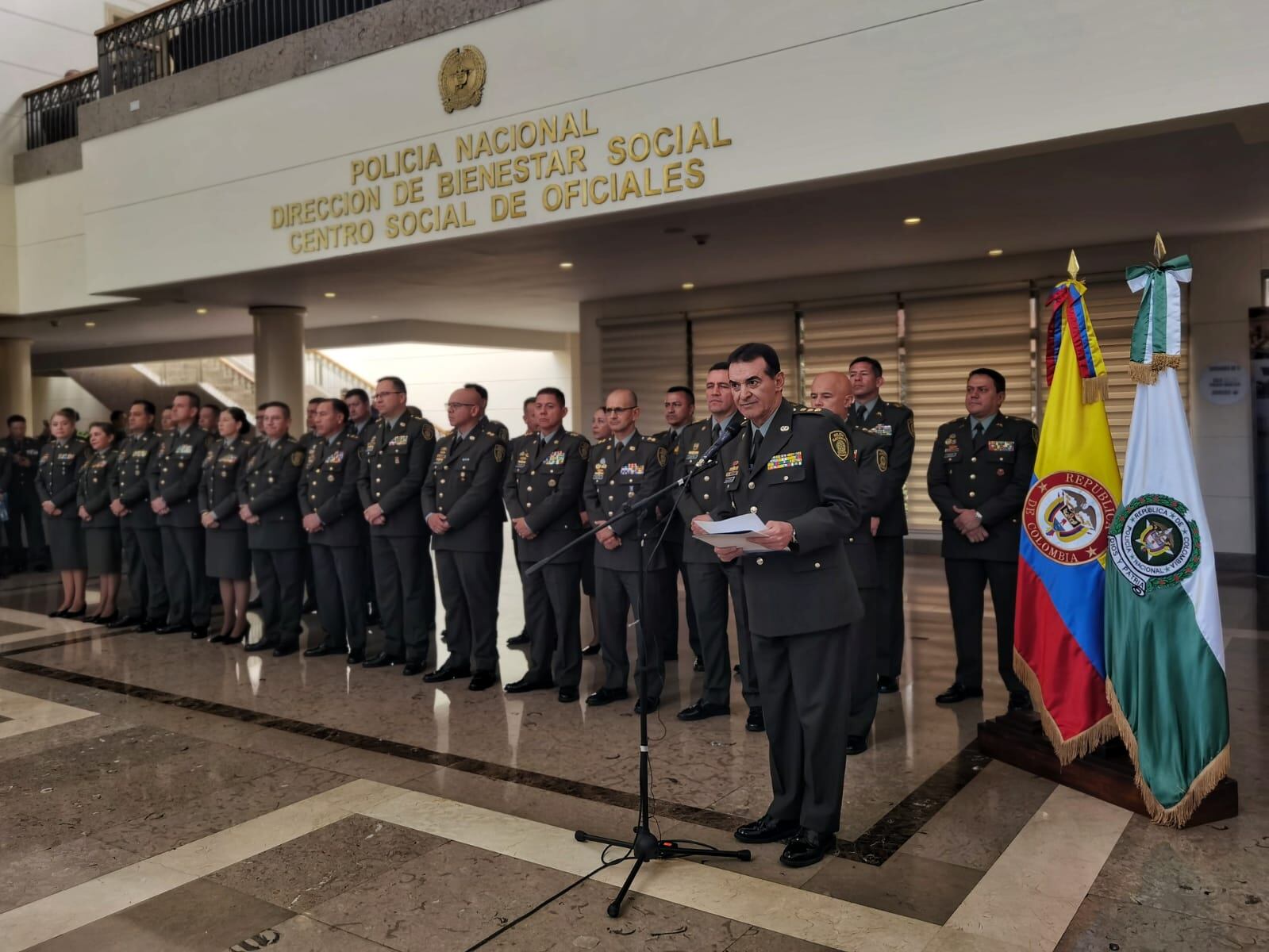Atención: Remezón en la línea de mando de la Policía, el general William Salamanca, hizo cambios de fondo en las unidades operativas