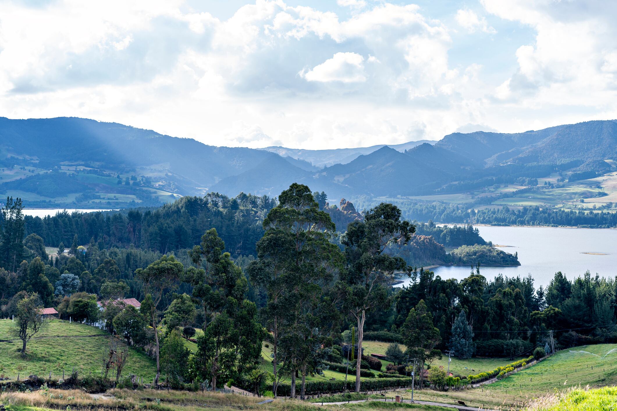 Embalse del Neusa, ubicado en Cundinamarca, muy cerca de Bogotá -Colombia.