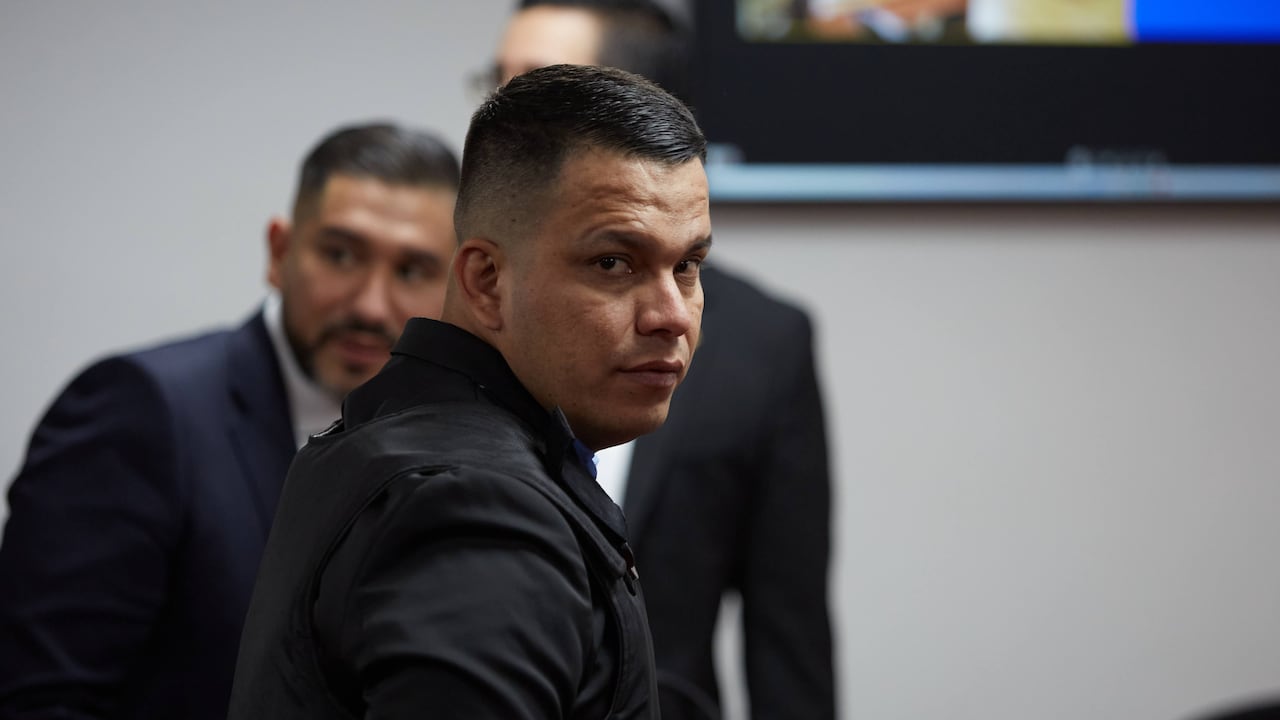 Defensa de Sneyder Pinilla lanza fuerte pulla. Archivo.