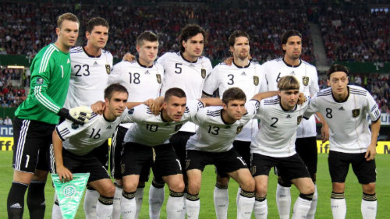 ALEMANIA - Jugó cuatro partidos, de los que ganó tres y empató el restante, con 9 goles a favor y 3 en contra.