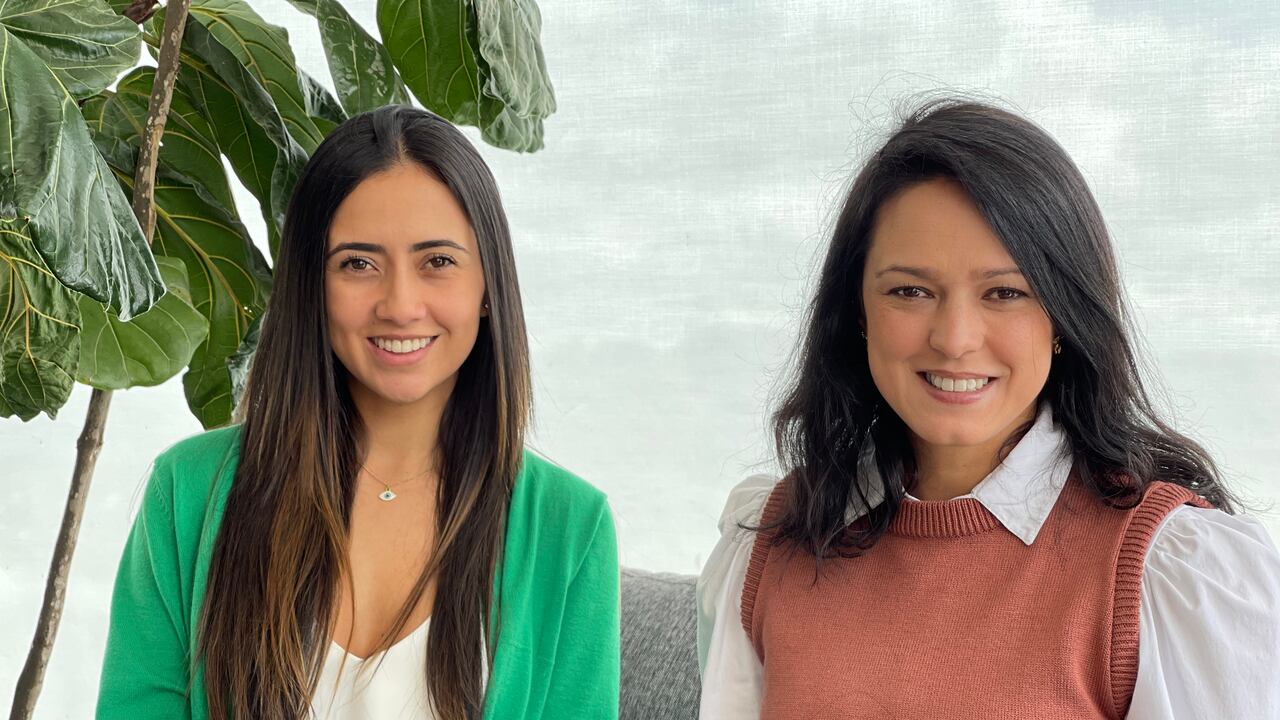 Paula Rivera (izq) Catalina Saravia (der) cocreadoras esvital
