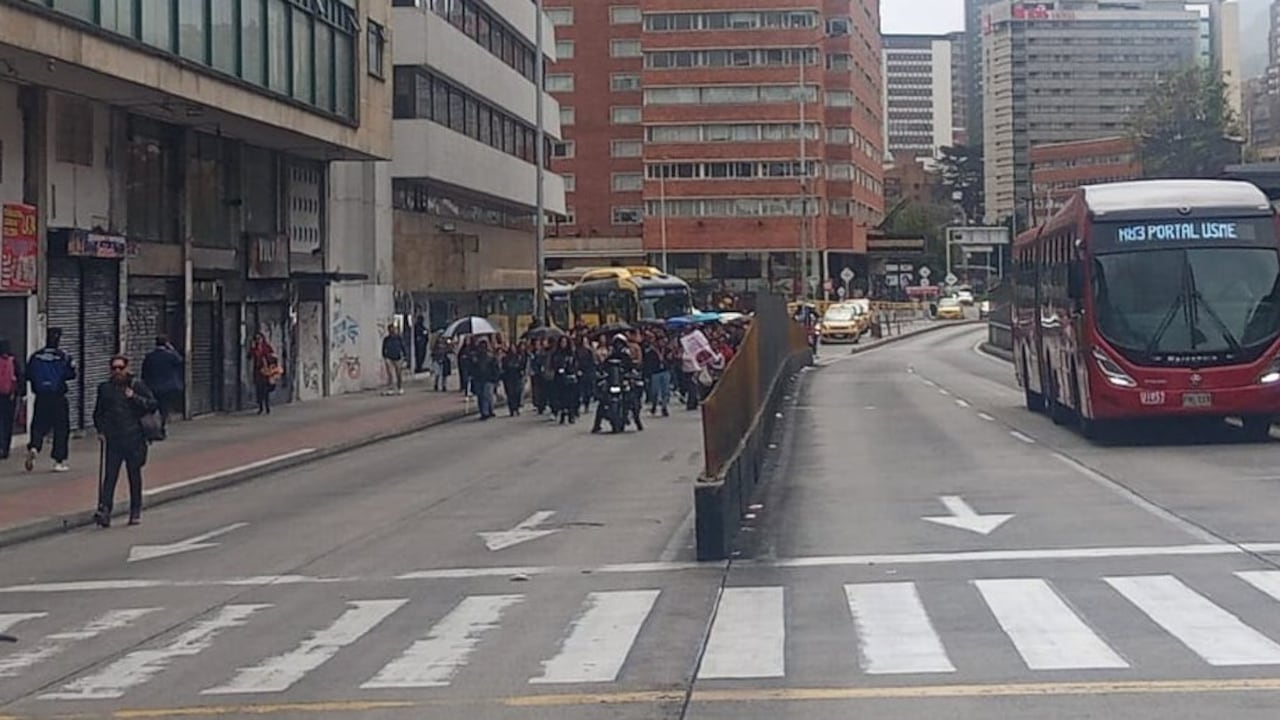 Movilización de funcionarios del Ministerio de la Igualdad.