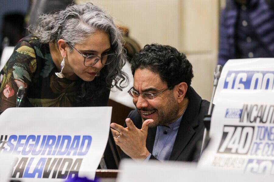 María José Pizarro e Iván Cepeda forman alianza electoral.