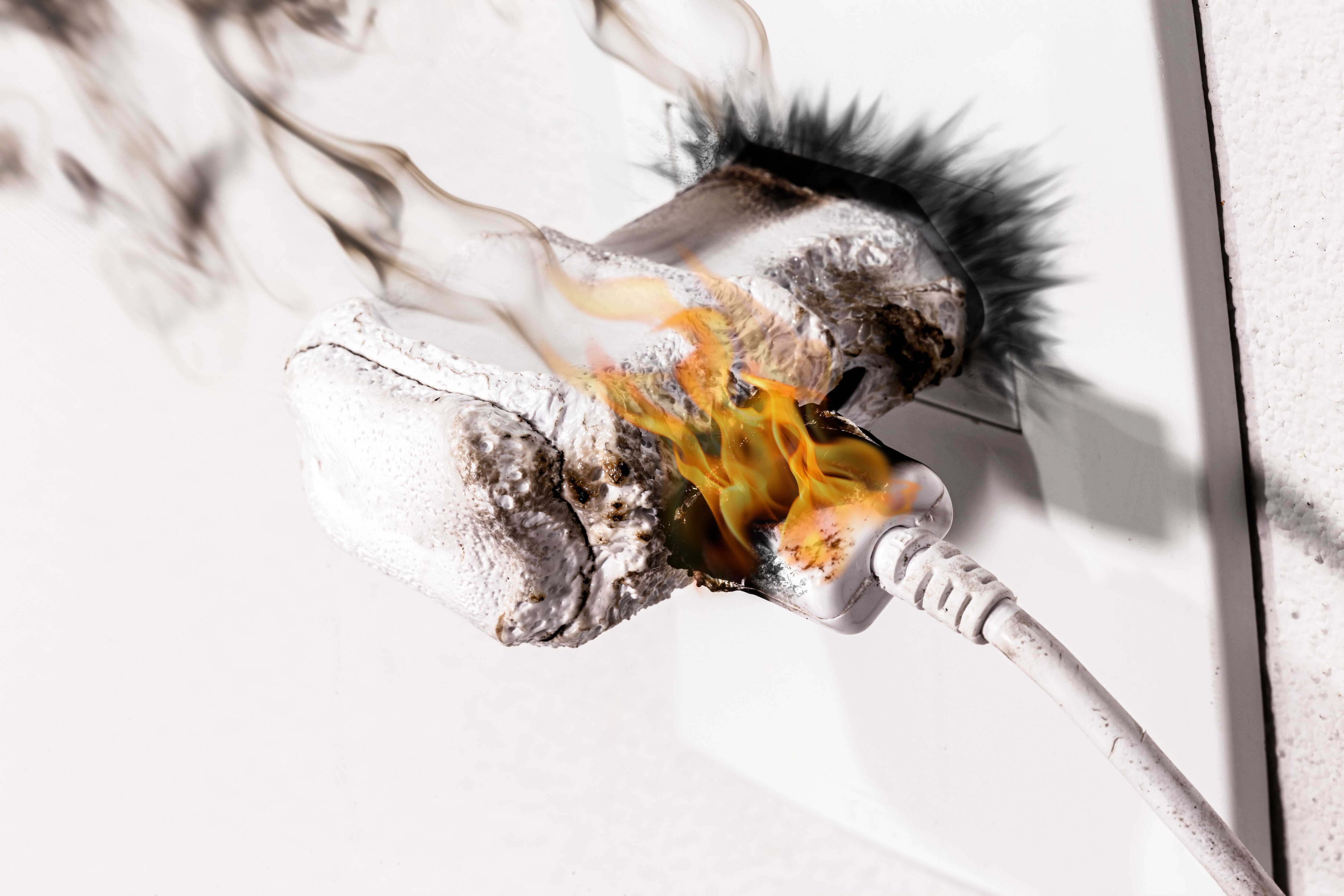 El sobrecalentamiento del celular representa un peligro para la seguridad de los usuarios.