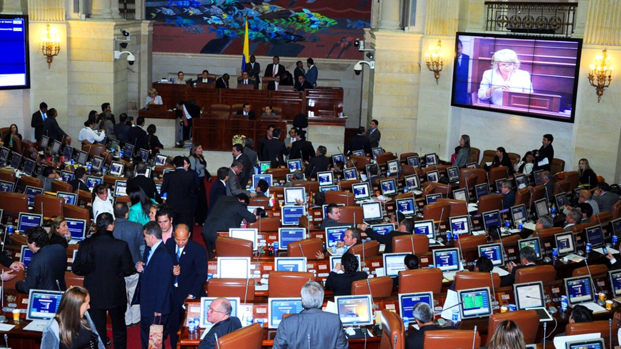 La Ministra de Comercio, Industria y Turismo, Cecilia Álvarez-Correa, destacó la importancia para el país de que el Congreso de la República haya aprobado hoy el Acuerdo Comercial con Corea, el cual, según ella, representa oportunidades para productos del sector agropecuario.