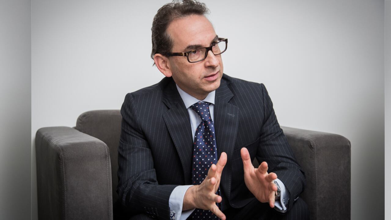 El ministro Valencia se mantiene en que la autorización no fue irregular porque anteriormente ya se había hecho con otros gremios.