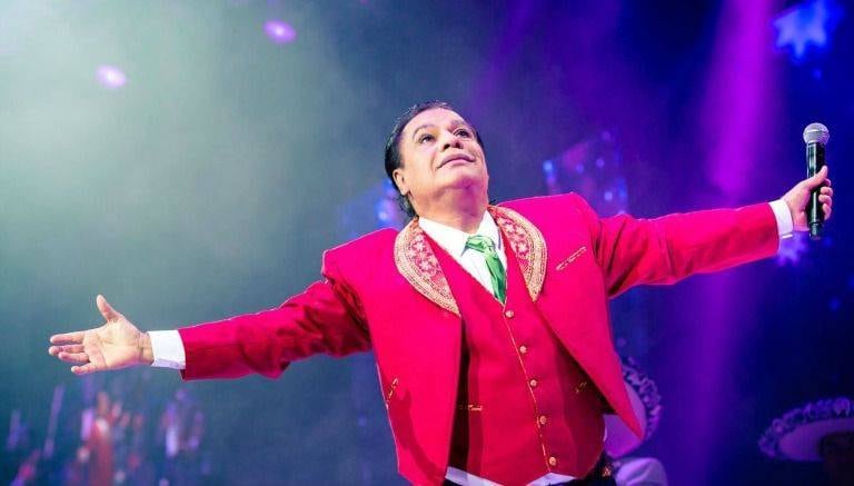 En el homenaje participaron cantantes como Andrea Bocelli, Natalia Lafourcade, Pepe Aguilar, Aida Cuevas, entre otros. 