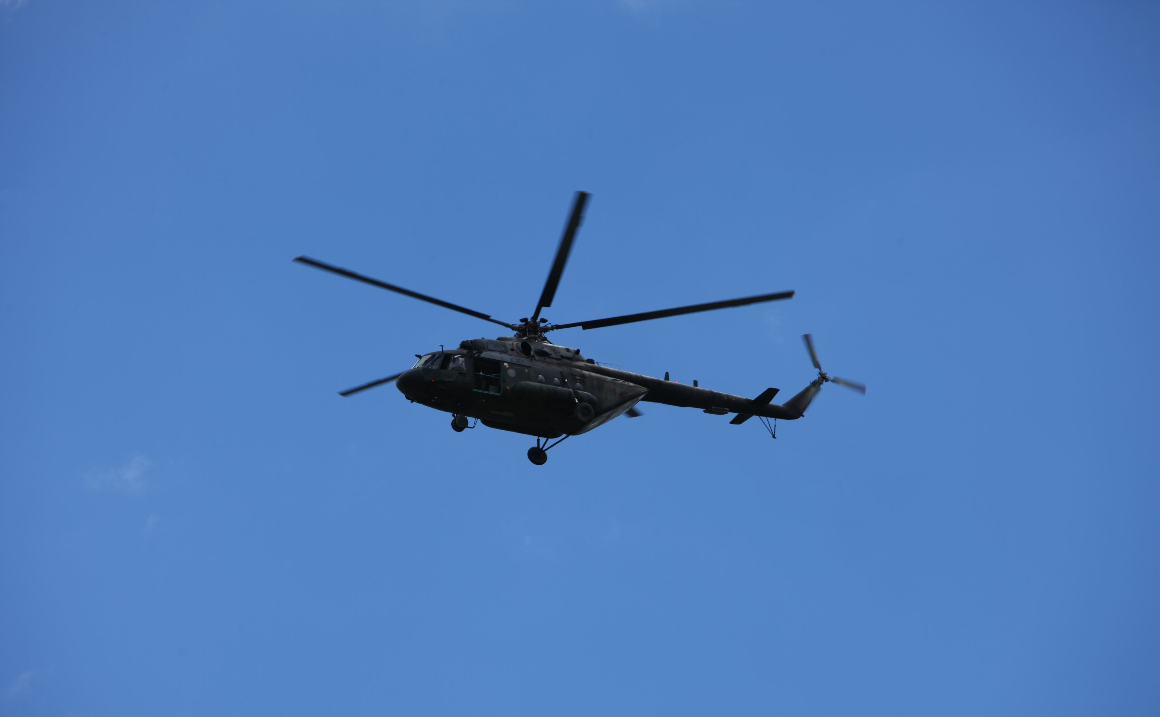 Al parecer los militares fallecidos sufrieron problemas con el sistema rapel para descender desde el helicóptero.