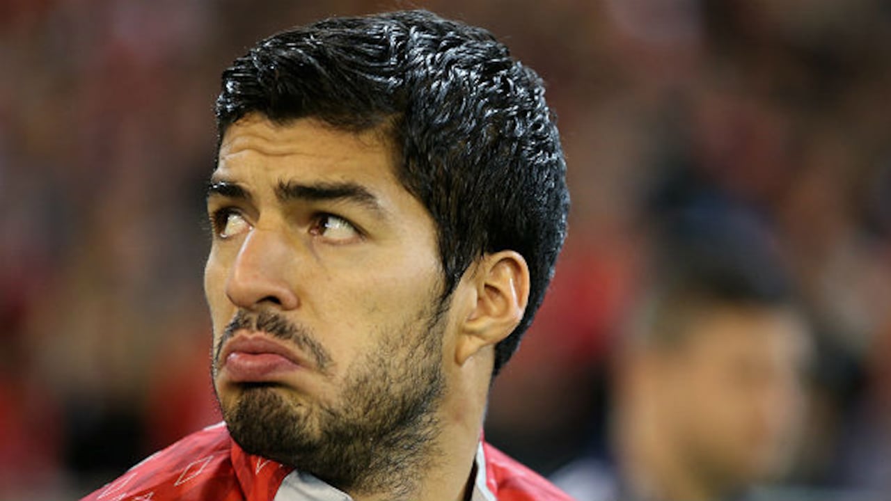 El uruguayo Luis Suárez, villano para muchos y héroe para pocos.