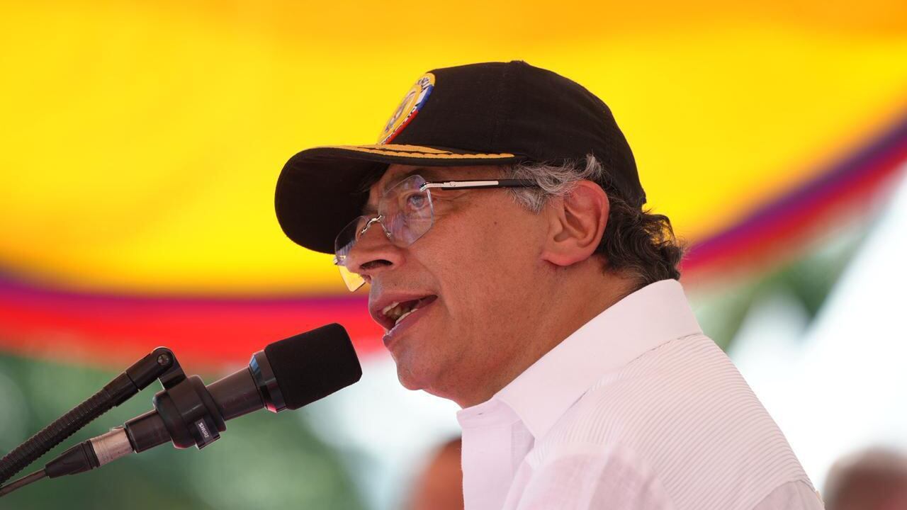 El presidente Gustavo Petro durante la conmemoración de la Batalla de Boyacá en Leticia (Amazonas).