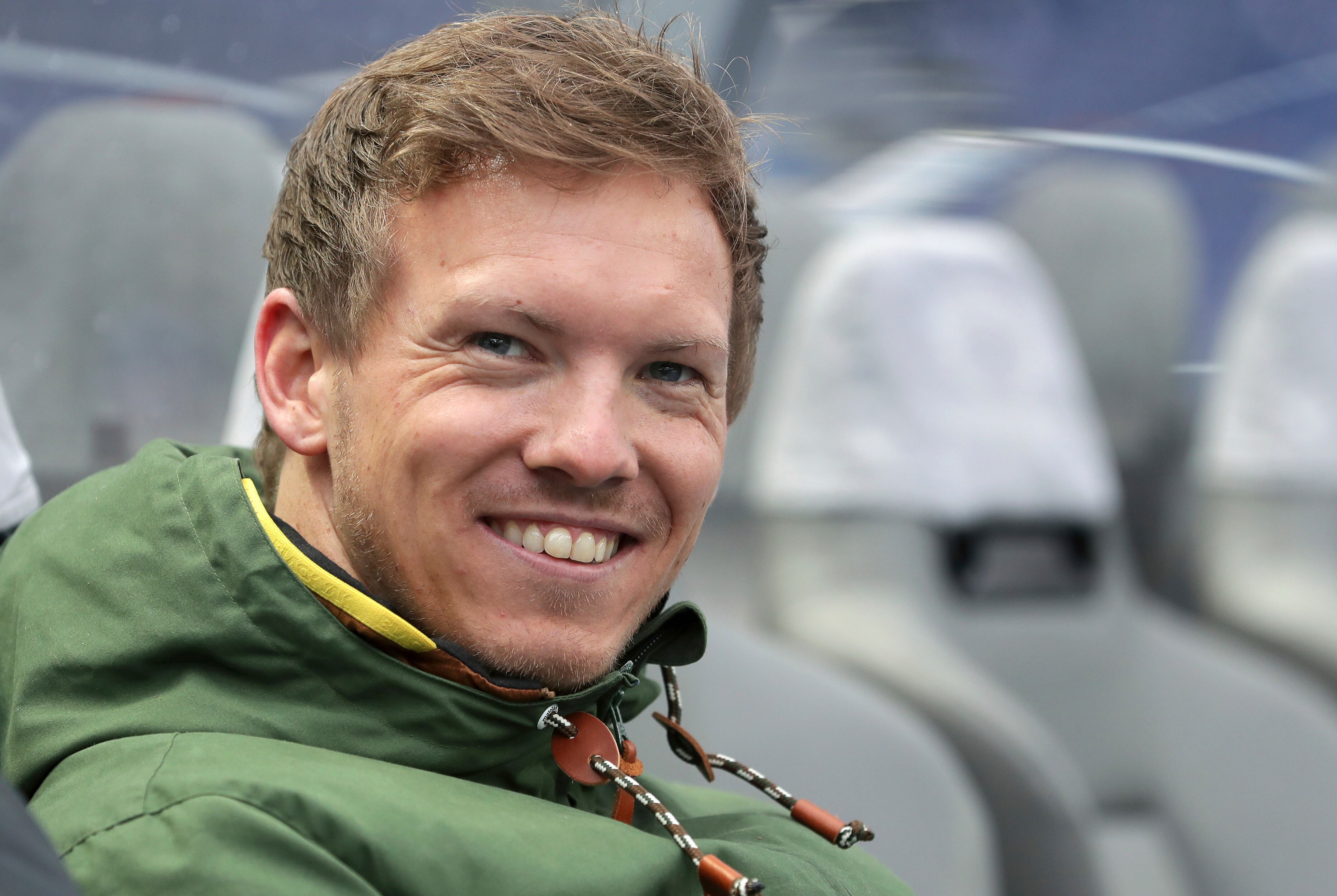 ARCHIVO - En esta foto de archivo del 3 de febrero de 2018, el ex entrenador en jefe del Hoffenheim, Julian Nagelsmann, asiste al calentamiento del partido de fútbol de la Bundesliga alemana entre el Hertha BSC Berlín y el TSG 1899 Hoffenheim en Berlín, Alemania. (Foto AP / Michael Sohn, archivo)